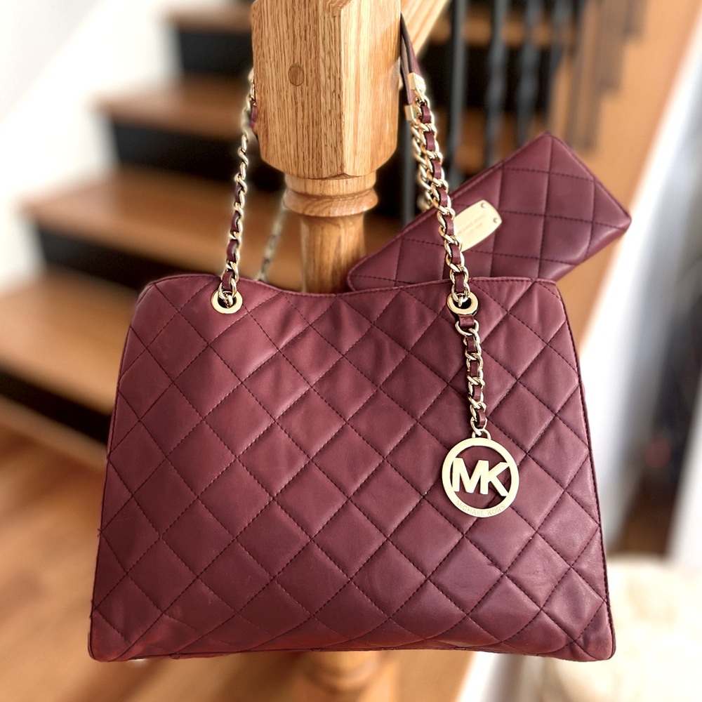 SET!! Michael Kors Susannah Quilted Shoulder Tote With Matching Wallet Burgundy